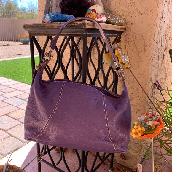 Liz Claiborne Handbags - Pretty purple leather Liz Claiborne handbag